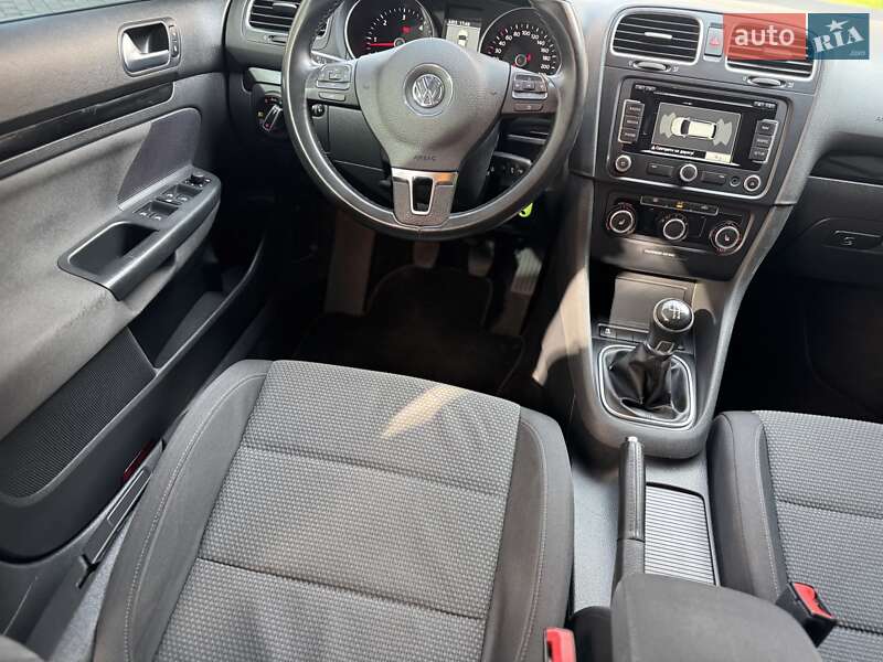 Универсал Volkswagen Golf 2013 в Виннице