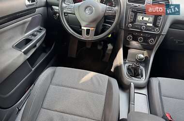 Универсал Volkswagen Golf 2013 в 