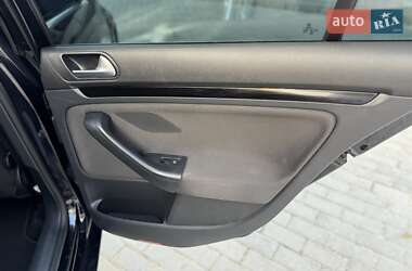 Универсал Volkswagen Golf 2013 в 