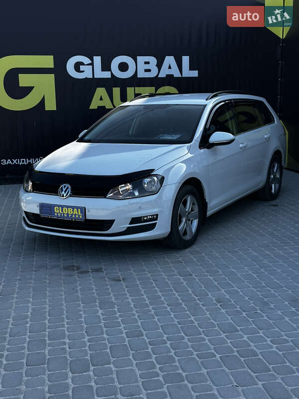 Универсал Volkswagen Golf 2015 в Львове