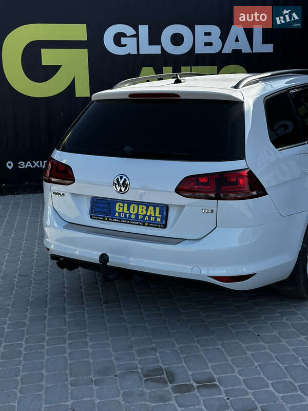 Универсал Volkswagen Golf 2015 в Львове