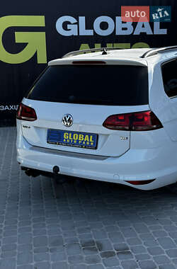 Универсал Volkswagen Golf 2015 в 