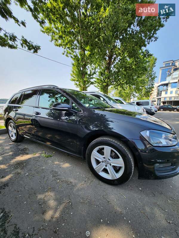 Универсал Volkswagen Golf 2013 в Тернополе