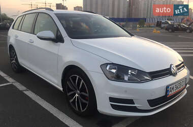 Універсал Volkswagen Golf 2013 в 