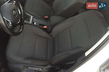 Універсал Volkswagen Golf 2013 в 