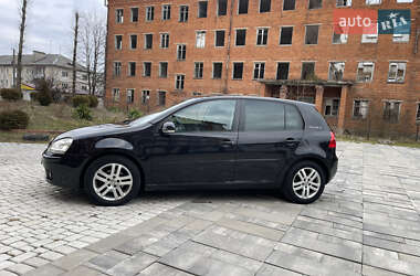 Хэтчбек Volkswagen Golf 2007 в 