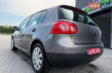 Хетчбек Volkswagen Golf 2007 в 