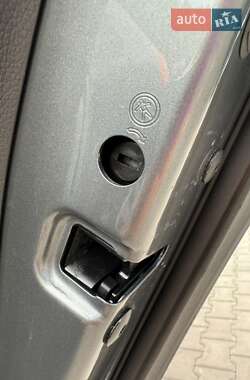 Хетчбек Volkswagen Golf 2007 в 