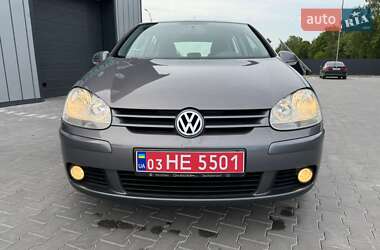 Хетчбек Volkswagen Golf 2007 в 