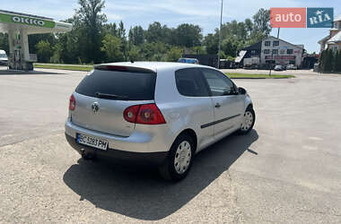 Хэтчбек Volkswagen Golf 2006 в 