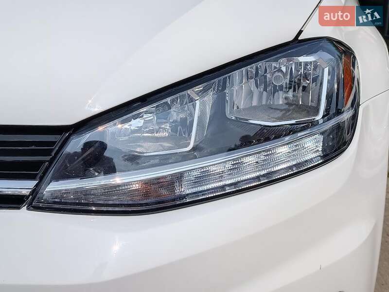 Хэтчбек Volkswagen Golf 2019 в Харькове