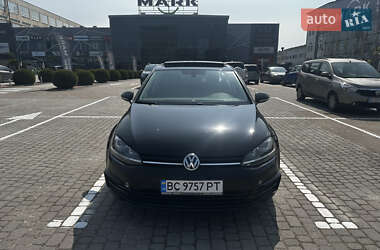 Хетчбек Volkswagen Golf 2016 в Львові