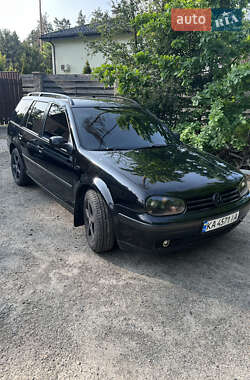 Универсал Volkswagen Golf 2000 в Буче