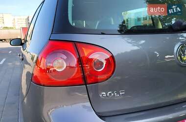 Хетчбек Volkswagen Golf 2007 в 