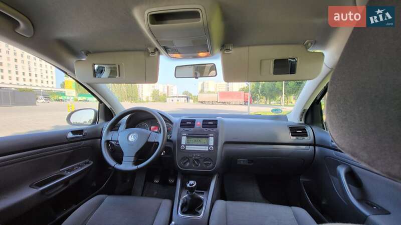 Хэтчбек Volkswagen Golf 2007 в Черкассах