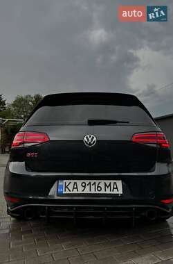 Хэтчбек Volkswagen Golf 2016 в 