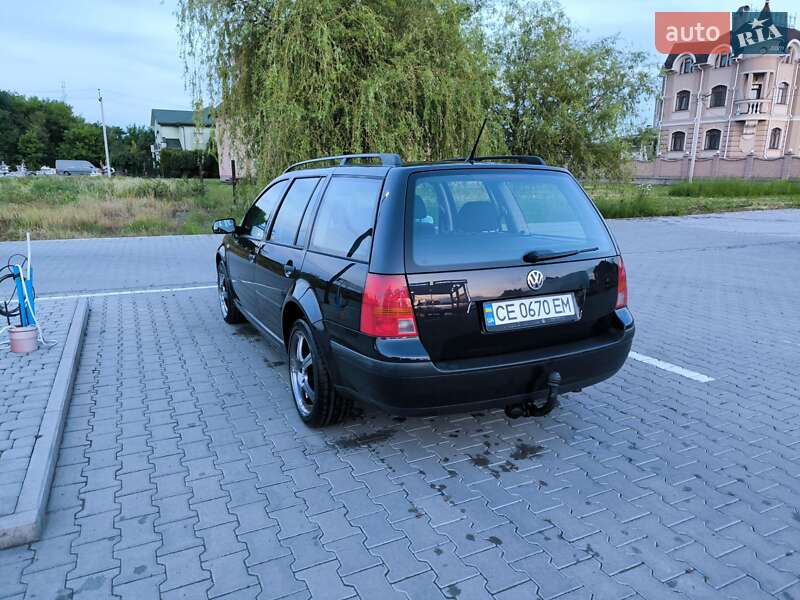 Універсал Volkswagen Golf 2002 в Чернівцях