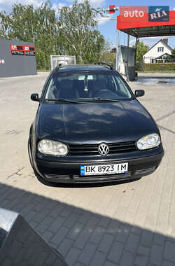 Универсал Volkswagen Golf 1999 в Ровно