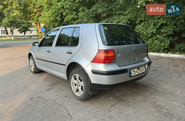 Хэтчбек Volkswagen Golf 2003 в 