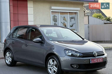 Хетчбек Volkswagen Golf 2009 в Старокостянтинові