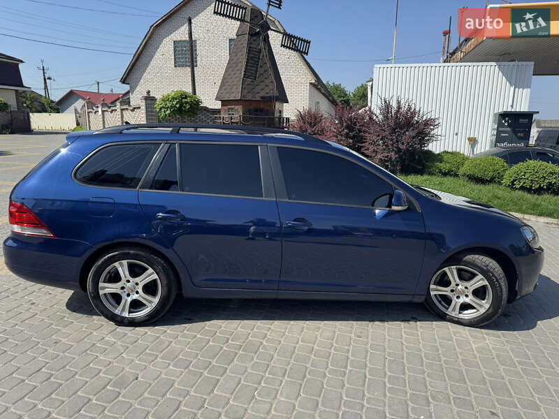 Універсал Volkswagen Golf 2012 в Тульчині