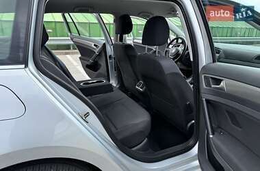 Универсал Volkswagen Golf 2015 в 
