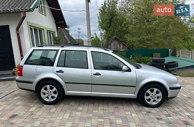 Универсал Volkswagen Golf 2003 в 