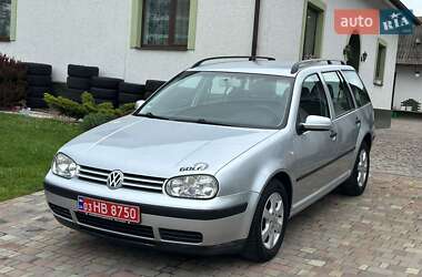Универсал Volkswagen Golf 2003 в Бучаче