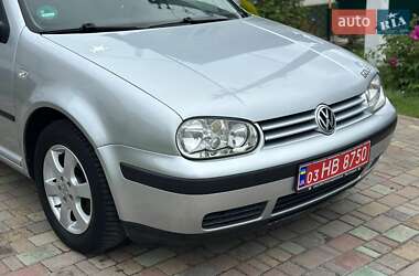Универсал Volkswagen Golf 2003 в 