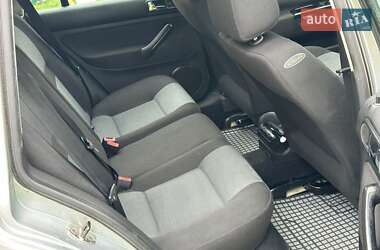 Универсал Volkswagen Golf 2003 в 