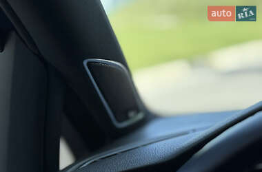 Хэтчбек Volkswagen Golf 2014 в 
