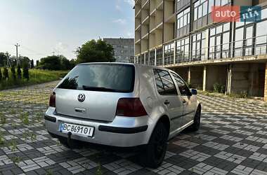 Хэтчбек Volkswagen Golf 2001 в Буске