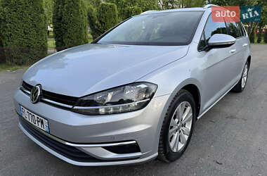 Универсал Volkswagen Golf 2019 в 
