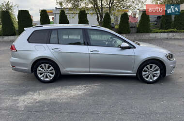 Универсал Volkswagen Golf 2019 в 