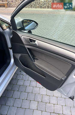 Универсал Volkswagen Golf 2013 в 