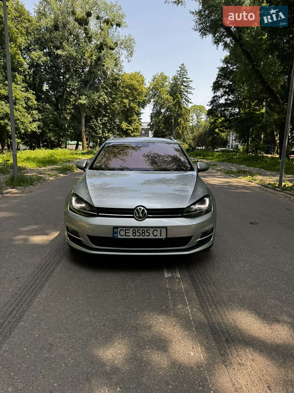 Универсал Volkswagen Golf 2014 в Черновцах
