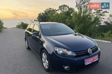 Универсал Volkswagen Golf 2013 в 