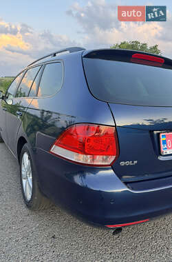 Универсал Volkswagen Golf 2013 в 