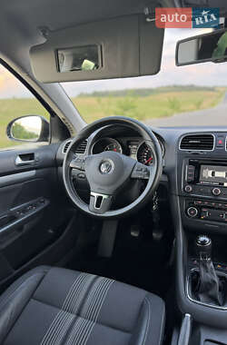 Универсал Volkswagen Golf 2013 в 
