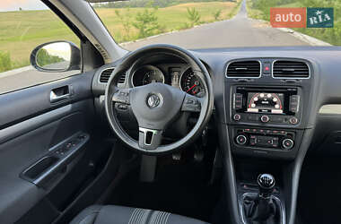 Универсал Volkswagen Golf 2013 в 