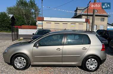 Хетчбек Volkswagen Golf 2006 в 