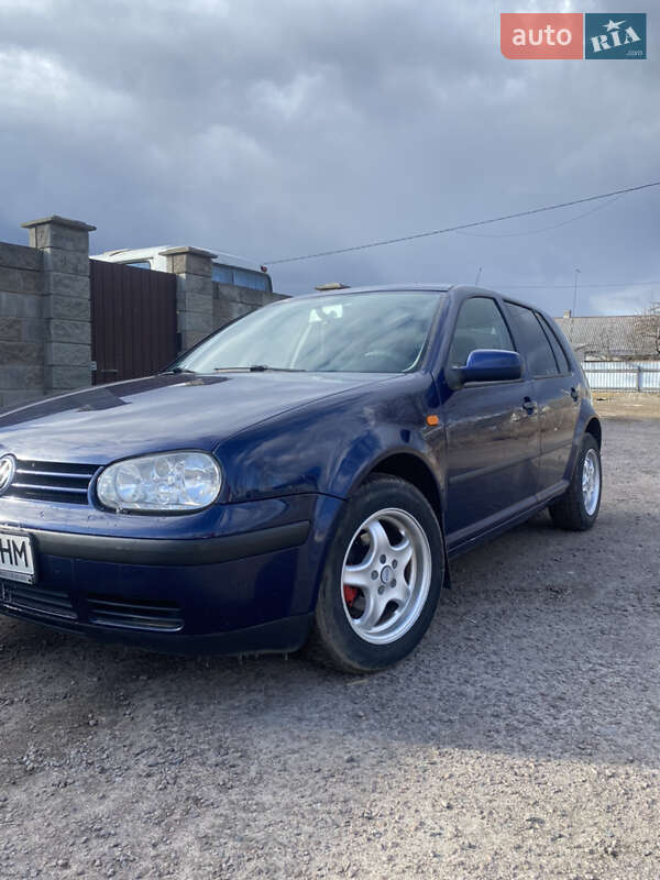 Volkswagen Golf 2001