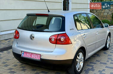 Хэтчбек Volkswagen Golf 2007 в 
