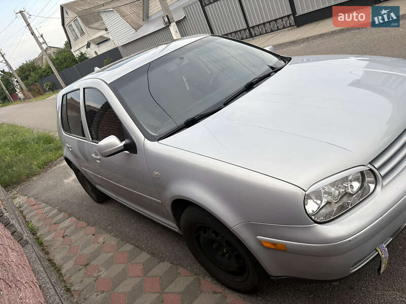 Хэтчбек Volkswagen Golf 2000 в Броварах