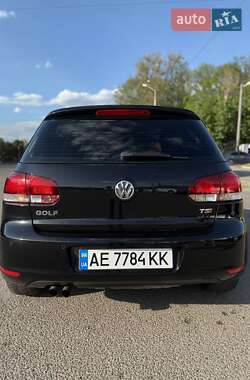 Хетчбек Volkswagen Golf 2010 в 