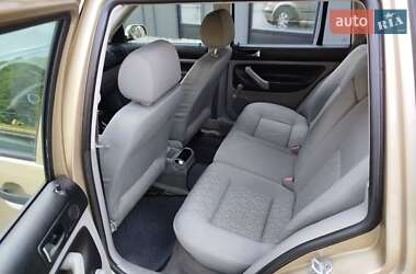 Универсал Volkswagen Golf 2001 в 