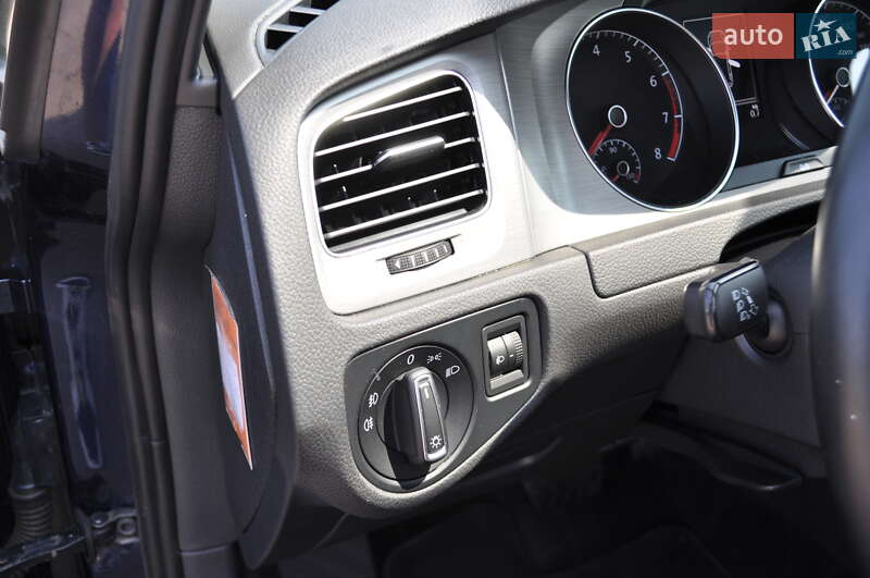 Универсал Volkswagen Golf 2014 в Киеве