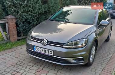 Хетчбек Volkswagen Golf 2019 в Львові