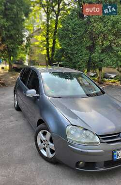 Хетчбек Volkswagen Golf 2008 в 