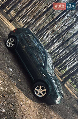Хетчбек Volkswagen Golf 2002 в 